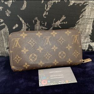 Authentic Louis Vuitton Long Zippy Wallet Mono